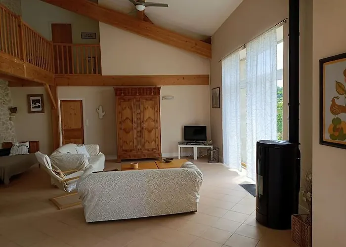 De Caractere 12 Personnes * Caumont (Gironde)